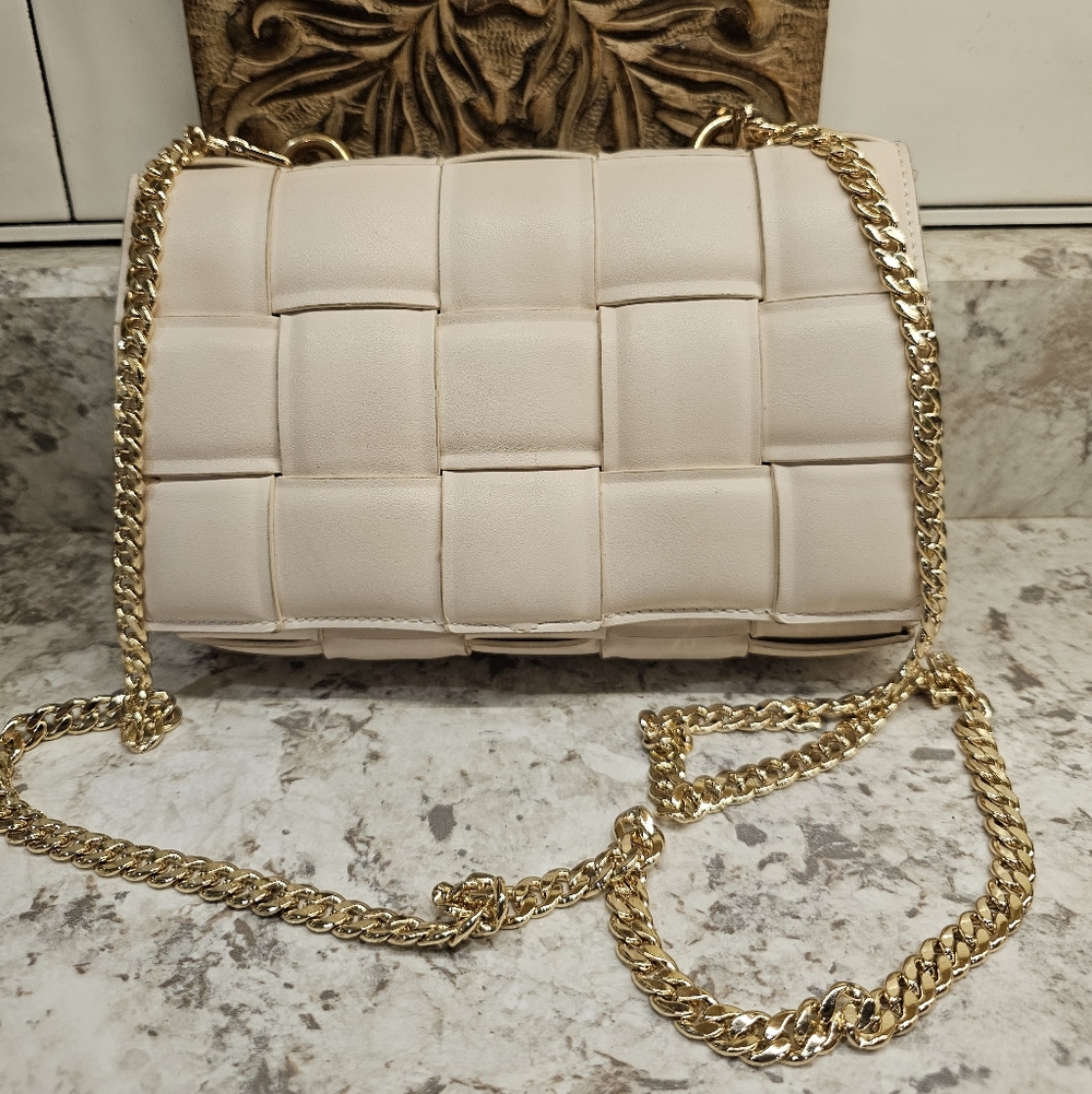 Melie Bianco Elegant Ivory Woven Chain Bag
